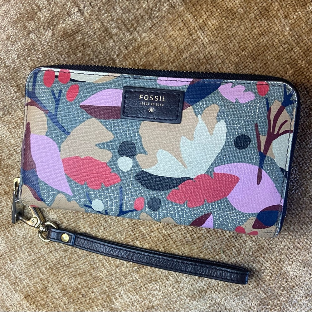 Fossil Pink and Blue Floral Wallet - Picture 5 of 7